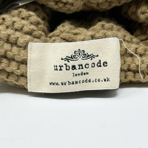 ASOS Urbancode London Chunky Cable Knit Pom Pom Hat Camel - Picture 4 of 6